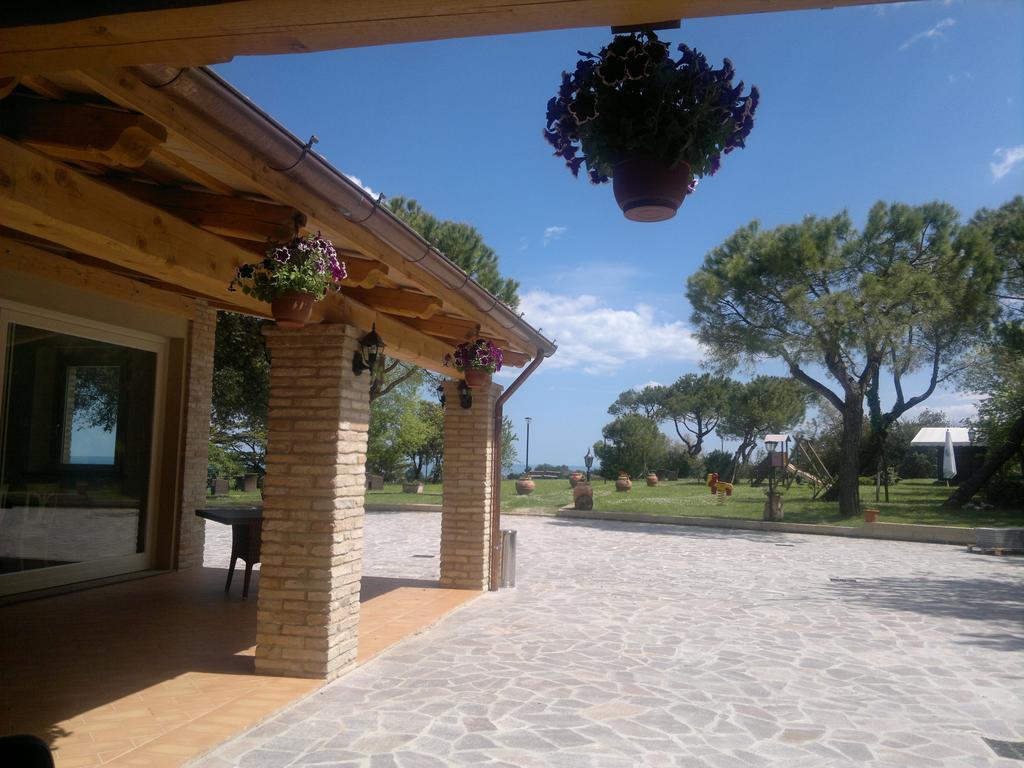 Villa Ristorante Country House Isolabelgatto à Fano Extérieur photo