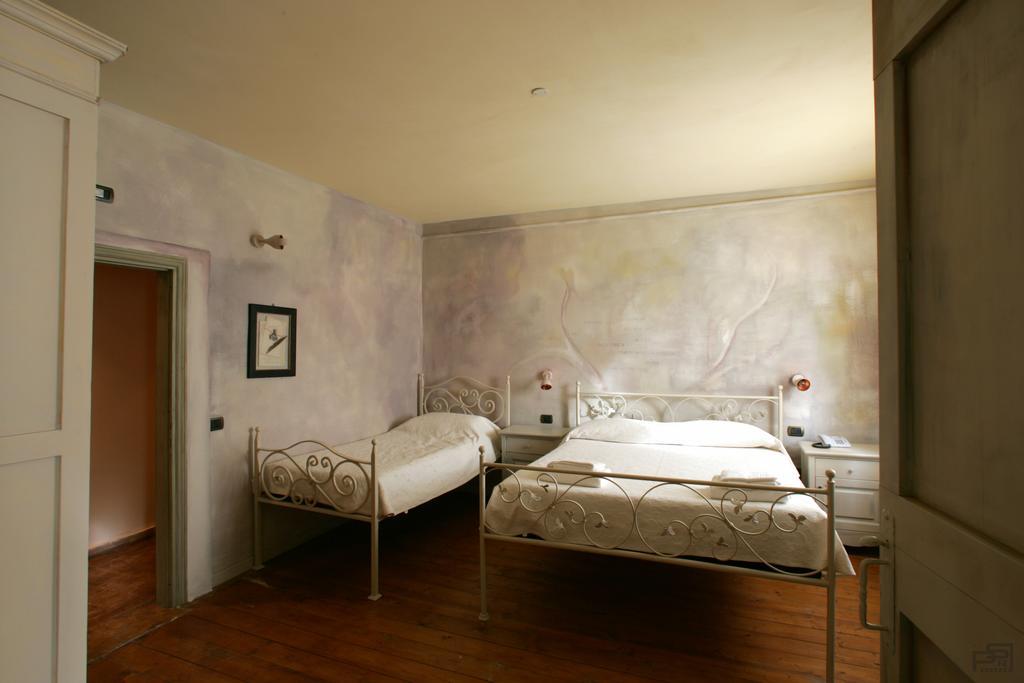 Villa Ristorante Country House Isolabelgatto à Fano Chambre photo
