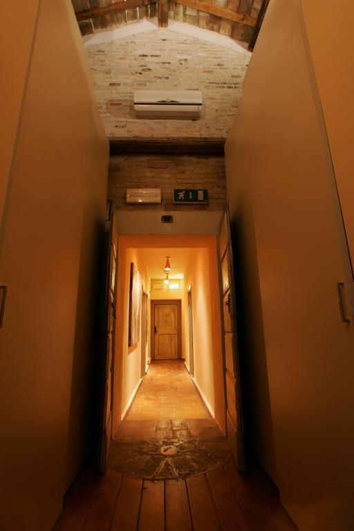 Villa Ristorante Country House Isolabelgatto à Fano Chambre photo